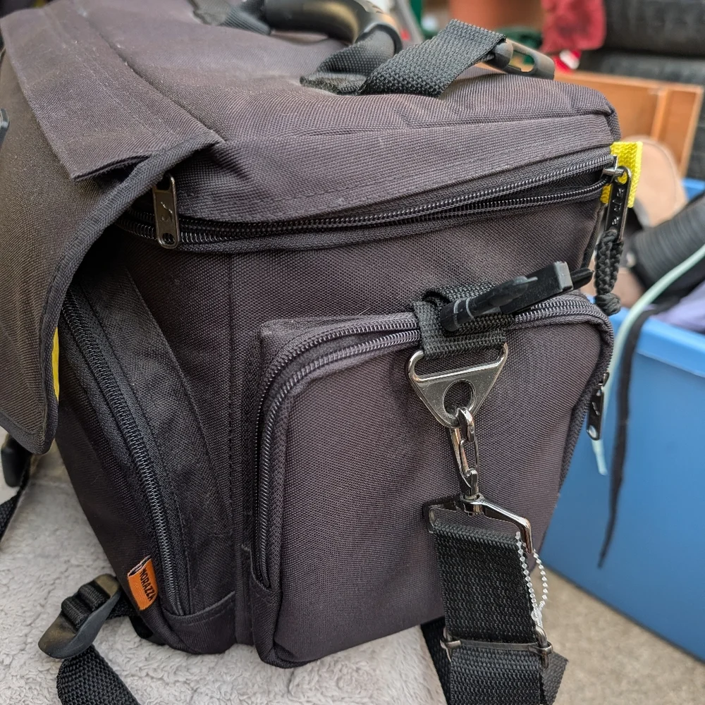 Ape Case Huge Adjustable Camera Case Bag Black
